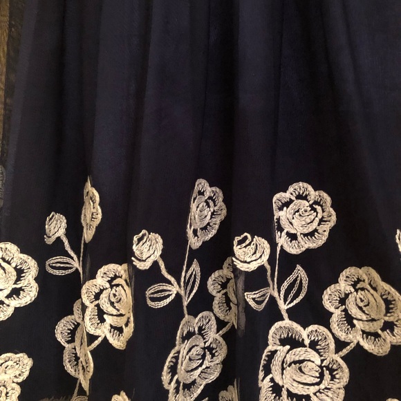 SOLD🌺 - Picture 4 of 7